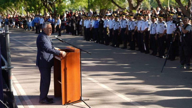 Con un gran desfile la Policía de Mendoza celebró más de dos siglos de vida